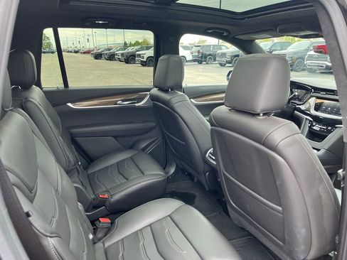 Used 2024 Cadillac XT6 Premium Luxury w/ Platinum Package AWD/4WD image 27