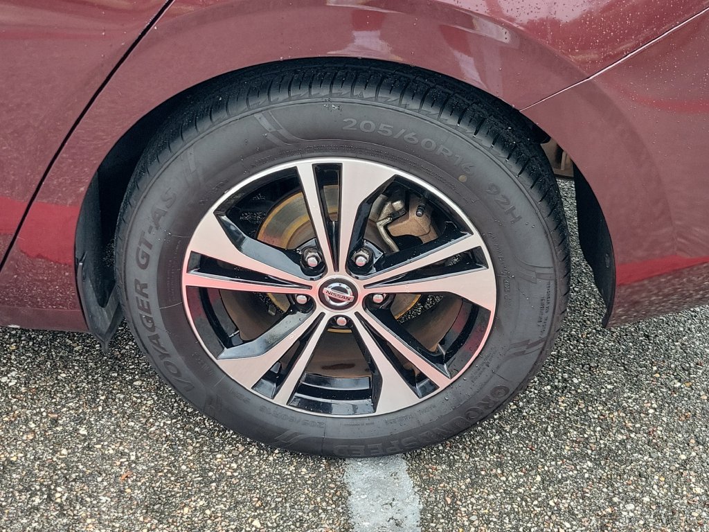 Certified 2022 Nissan Sentra SV FWD image 5