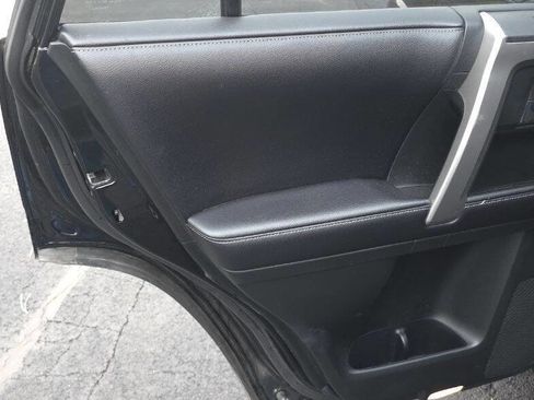 Used 2017 Toyota 4Runner SR5 image 27