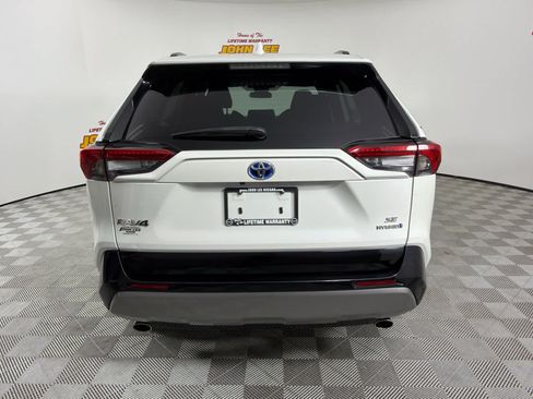 Used 2022 Toyota RAV4 SE AWD/4WD image 4