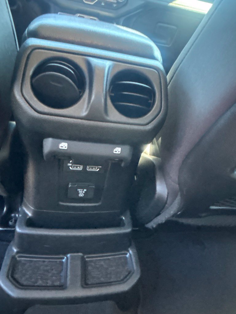 Used 2024 Jeep Wrangler Unlimited Rubicon 4xe AWD/4WD image 18