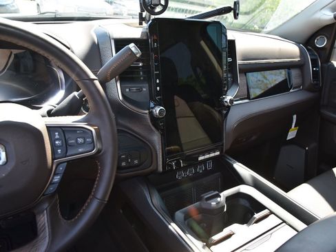 Used 2025 RAM 3500 Longhorn image 8