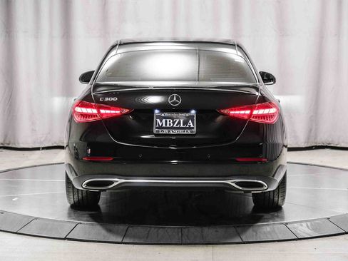 Used 2022 Mercedes-Benz C 300 Sedan image 3