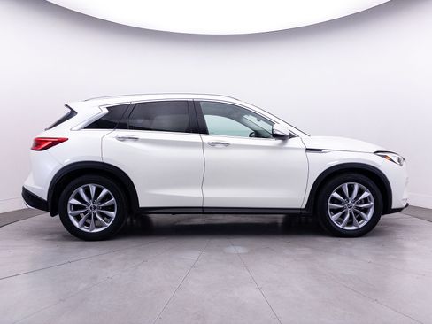 Used 2019 INFINITI QX50 Luxe w/ Cargo Package FWD image 40