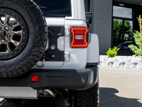 Used 2023 Jeep Wrangler Unlimited Rubicon 392 AWD/4WD image 16