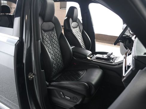 Used 2021 Audi SQ7 Premium Plus AWD/4WD image 33