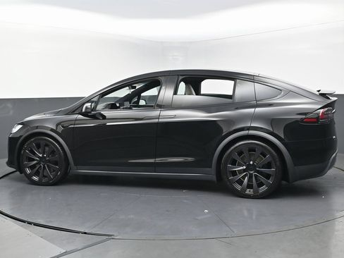 Used 2022 Tesla Model X Plaid image 7