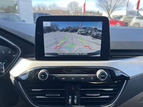 Used 2020 Ford Escape SEL image 19