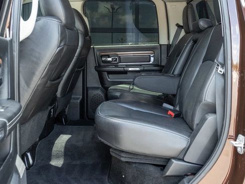 Used 2015 RAM 3500 Laramie w/ Convenience Group AWD/4WD image 17