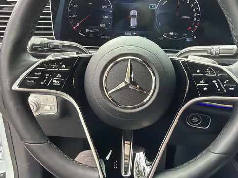 Certified 2025 Mercedes-Benz GLE 450e 4MATIC image 28