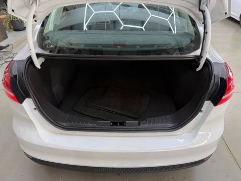 Used 2016 Ford Focus S FWD image 9