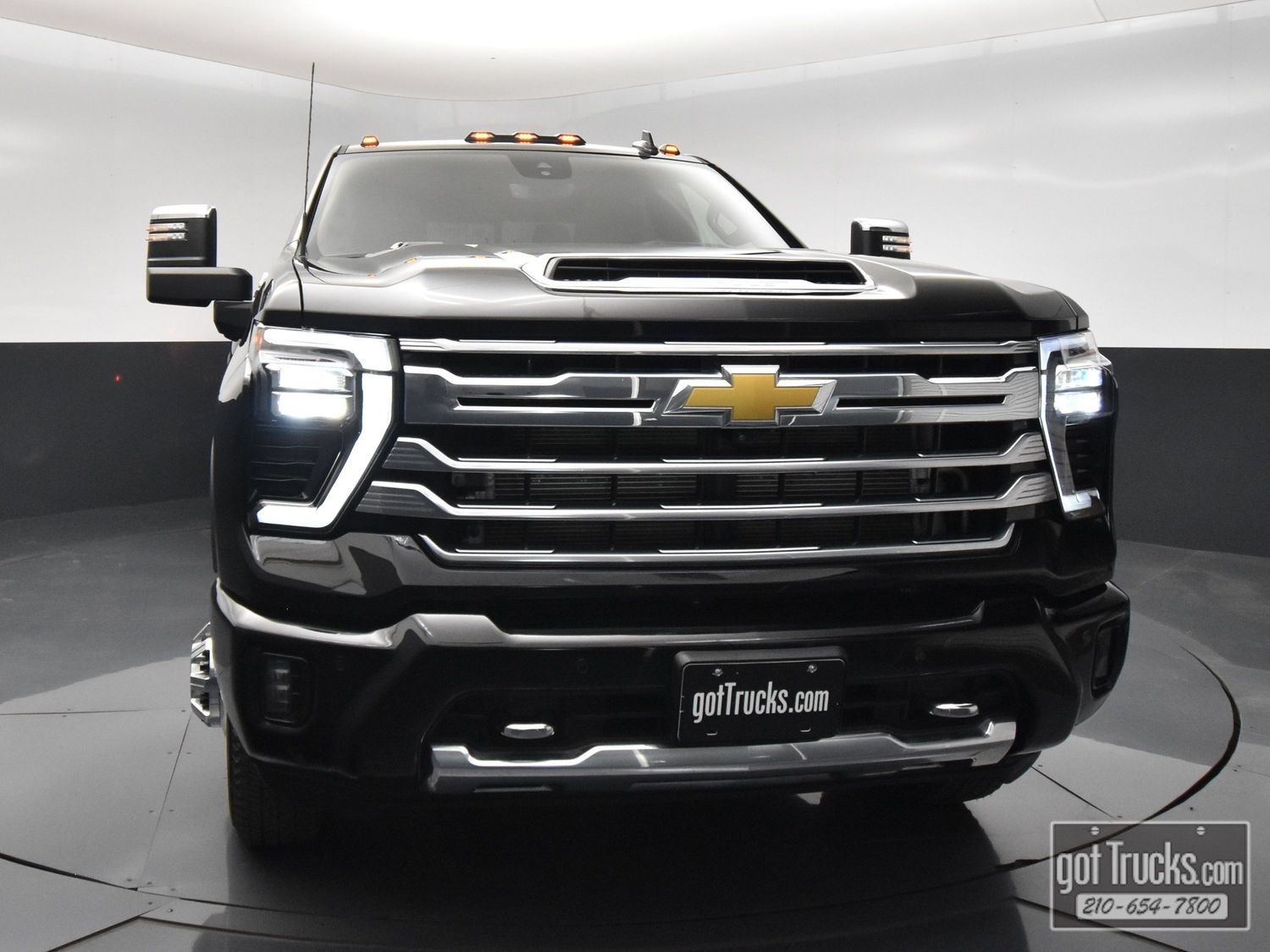 Used 2024 Chevrolet Silverado 3500 High Country w/ High Country Premium Package AWD/4WD image 49