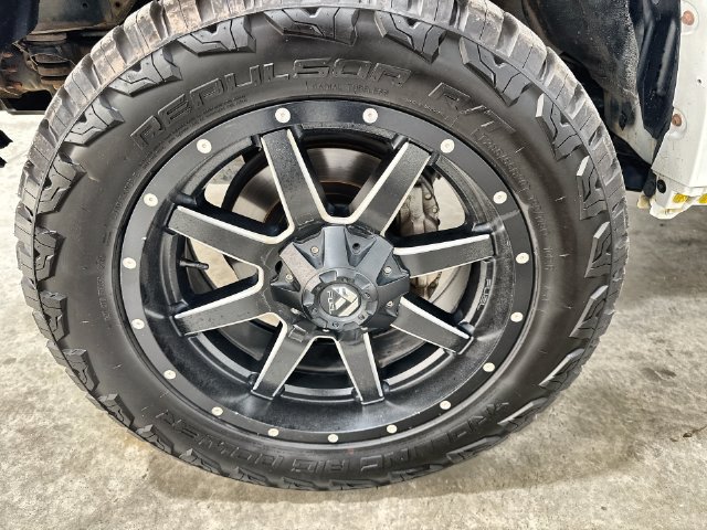 Used 2018 Toyota 4Runner SR5 Premium RWD image 32