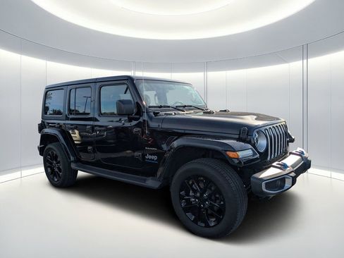 Used 2023 Jeep Wrangler Unlimited Sahara image 1