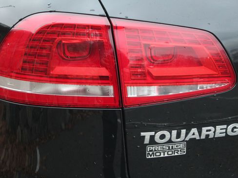 Used 2014 Volkswagen Touareg Hybrid image 43