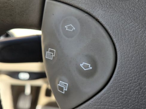 Used 2003 Mercedes-Benz E 320 Sedan image 27