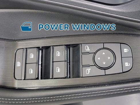 Used 2023 Nissan Rogue SV w/ SV Premium Package image 26