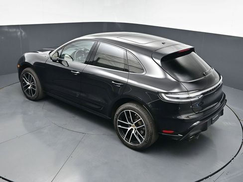 Used 2025 Porsche Macan AWD/4WD image 14