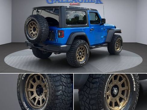 Used 2022 Jeep Wrangler Sport AWD/4WD image 5