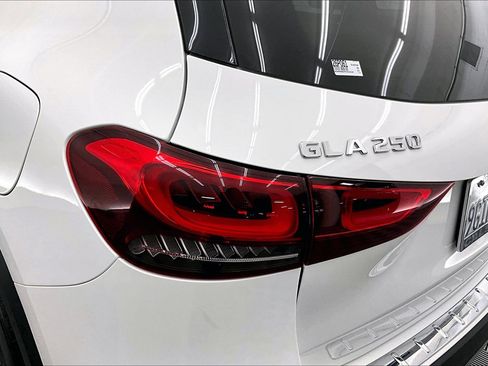 Certified 2023 Mercedes-Benz GLA 250 image 27
