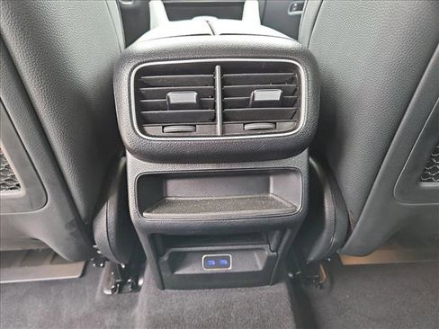 Used 2024 Mercedes-Benz GLE 350 4MATIC image 18