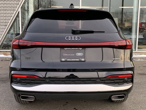 Certified 2025 Audi Q5 Premium w/ Convenience Package AWD/4WD image 7