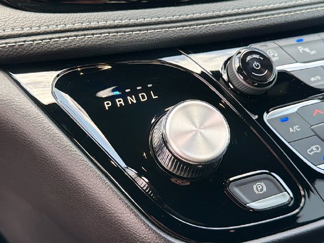 New 2027 Chrysler Pacifica Select FWD image 16