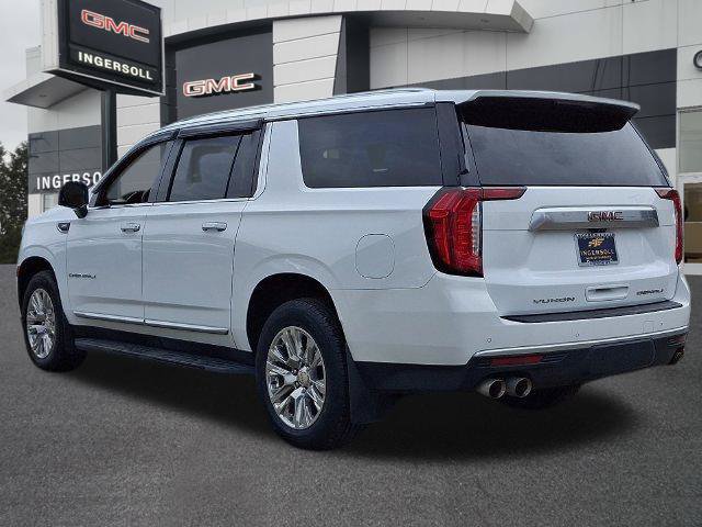 Used 2022 GMC Yukon XL Denali w/ Advanced Technology Package AWD/4WD image 29