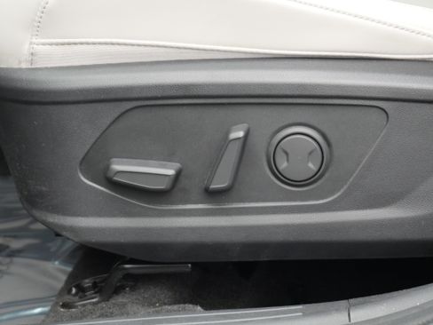 Used 2025 Hyundai Tucson SEL AWD/4WD image 13