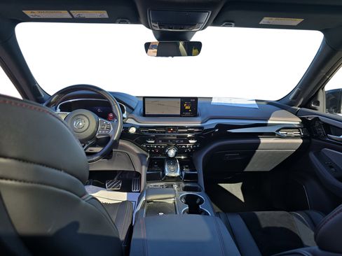 Used 2023 Acura MDX A-Spec image 9