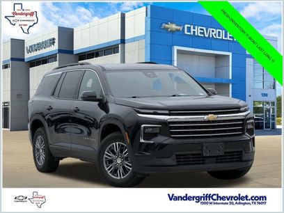 Certified 2025 Chevrolet Traverse LT w/ Driver Confidence Package