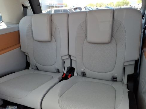 New 2025 Volkswagen ID. Buzz Pro S Plus AWD/4WD image 16