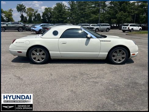 Used 2002 Ford Thunderbird RWD image 8