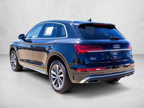 Used 2023 Audi Q5 2.0T Premium Plus w/ Premium Plus Package AWD/4WD image 7