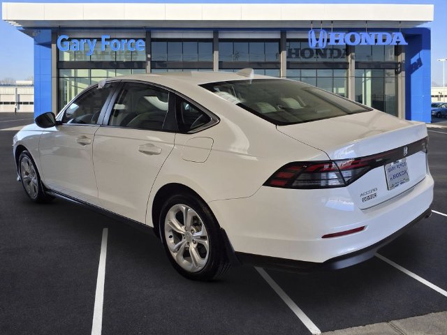 Certified 2025 Honda Accord LX image 3
