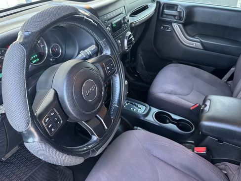 Used 2013 Jeep Wrangler Unlimited Sport AWD/4WD image 11