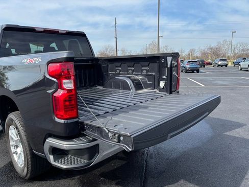 Used 2022 Chevrolet Silverado 1500 LT image 20