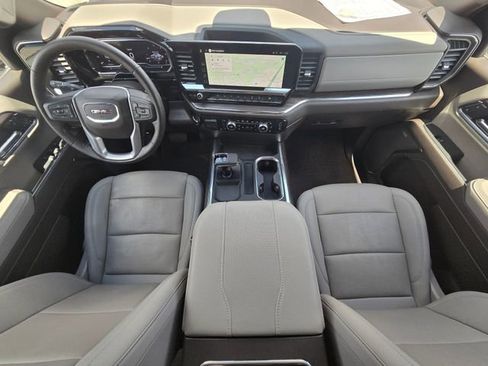 Used 2024 GMC Sierra 1500 SLT w/ SLT Premium Plus Package AWD/4WD image 38