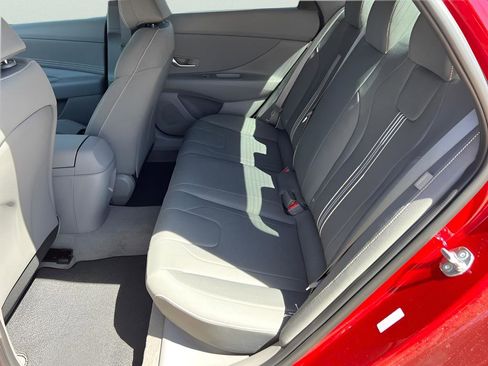 Used 2025 Hyundai Elantra Sport FWD image 22