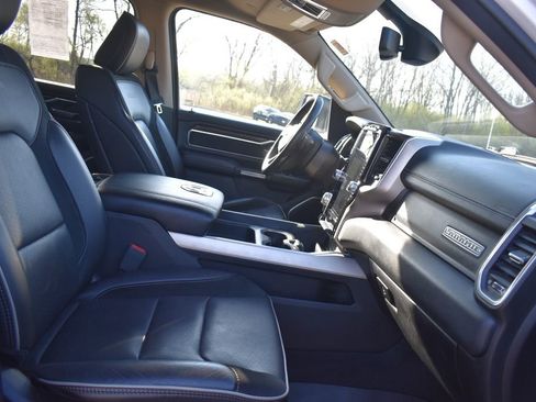 Used 2020 RAM 1500 Laramie AWD/4WD image 19