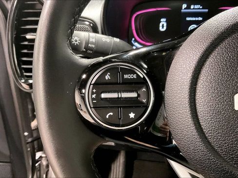 Used 2025 Kia Soul EX FWD image 24