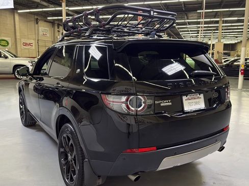 Used 2016 Land Rover Discovery Sport HSE image 8