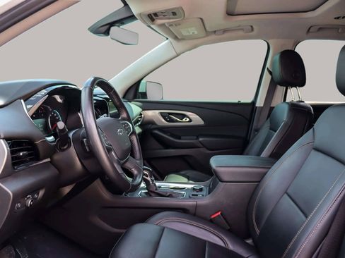 Used 2021 Chevrolet Traverse RS w/ LPO, Floor Liner Package image 12