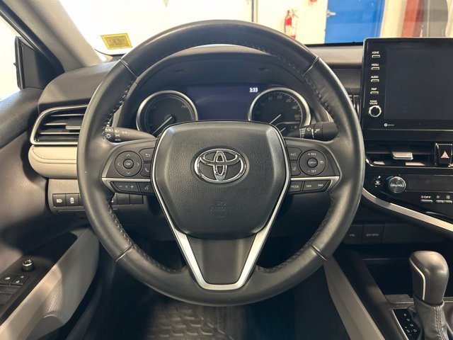Used 2023 Toyota Camry XLE FWD image 14