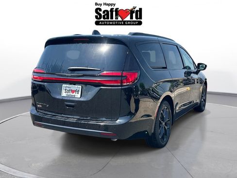 New 2026 Chrysler Pacifica Select w/ S Appearance Package FWD image 8