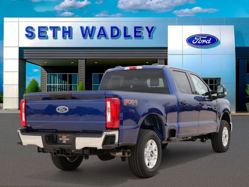 New 2026 Ford F250 XLT w/ FX4 Off-Road Package AWD/4WD image 8