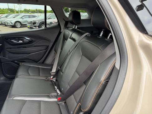 Used 2023 GMC Terrain AT4 w/ Infotainment Package II AWD/4WD image 8