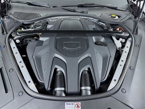 Used 2023 Porsche Panamera Platinum Edition image 32