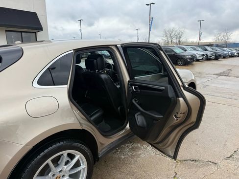 Used 2018 Porsche Macan S AWD/4WD image 24