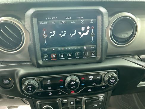 Used 2021 Jeep Gladiator Sport w/ Quick Order Package 24Q 80Th image 17